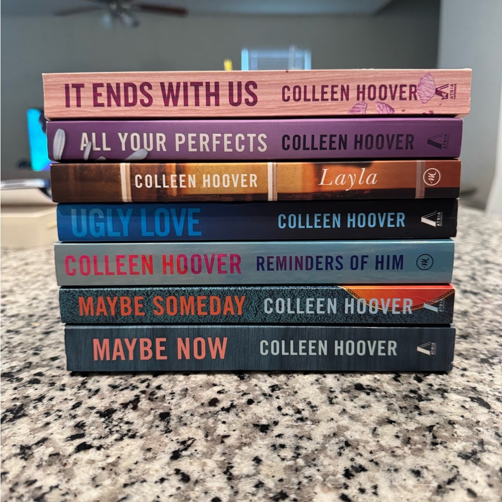 Colleen Hoover Books (7)